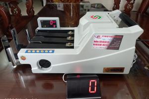 MÁY ĐẾM TIỀN SAZKA-TB1204