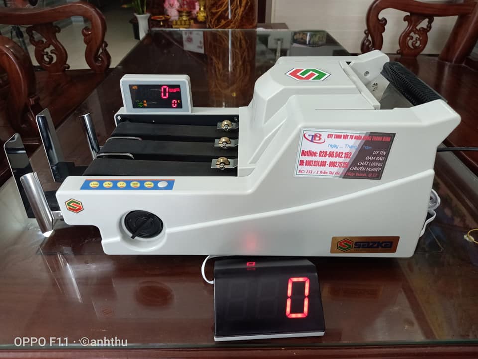MÁY ĐẾM TIỀN SAZKA-TB1204